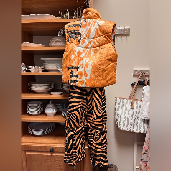 EX-10 kids tiger/zebra print Ski bibs vest jacket Size 6 childrens 116 Euro - Picture 9 of 11